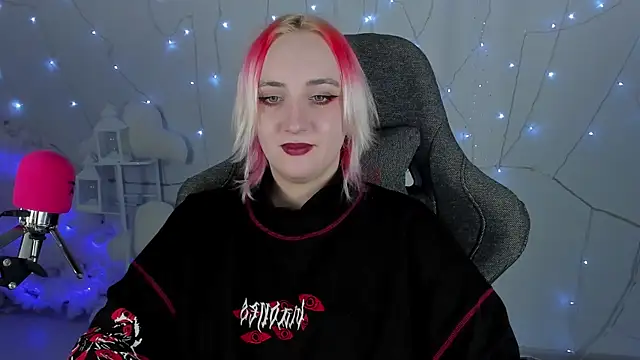 AsheLucker online show from 02.01.25