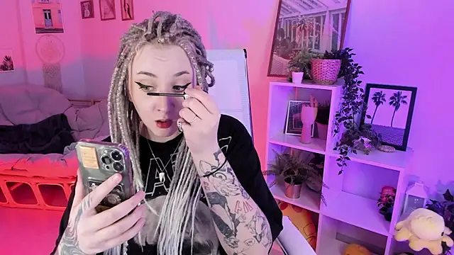 AsheLucker online show from 03.16.25