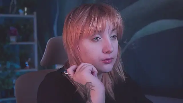 AsheLucker online show from 09.12.25