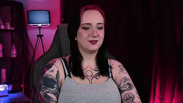 AsheLucker online show from 04.01.26