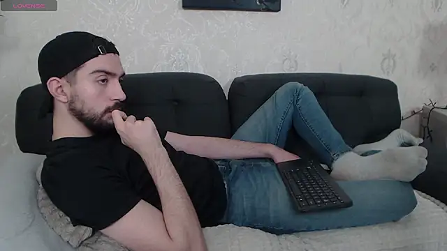 Dylan Best online show from 01.11.25