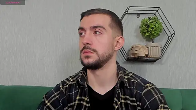 Dylan Best online show from 10.06.25