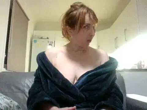Snapshot of MssAngela chatting on 01.29.25 MssAngela online show from 01.29.25