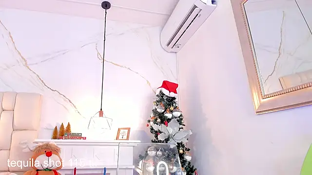IsiisLovei online show from 12.31.24