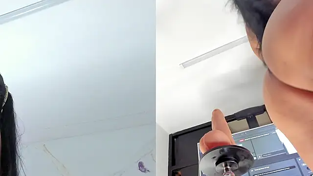 Snapshot of IsiisLovei chatting on 02.12.26 IsiisLovei online show from 02.12.26