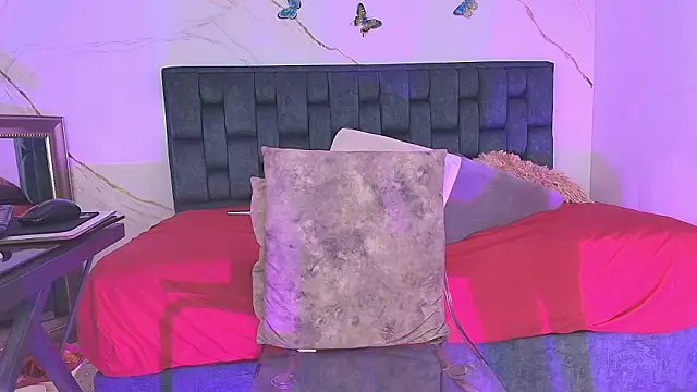 Snapshot of IsiisLovei chatting on 03.05.26 IsiisLovei online show from 03.05.26