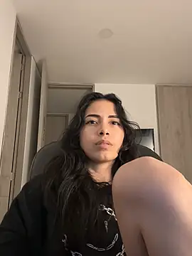 numberfav8 online show from 12.15.24