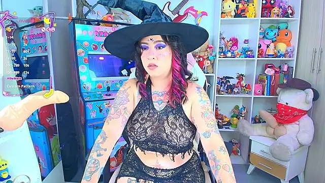 Snapshot of meda_kawaii_ chatting on 10.03.25 meda kawaii  online show from 10.03.25