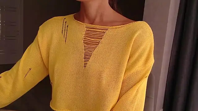 Varonica Caprii online show from 10.06.25