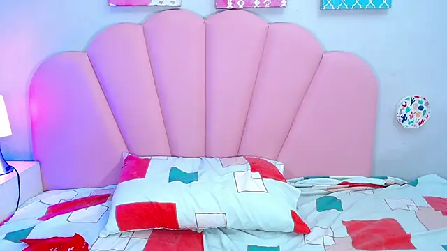 Snapshot of TehaniBrown chatting on 12.11.24 TehaniBrown online show from 12.11.24