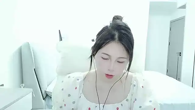 Sunset glow online show from 10.11.25