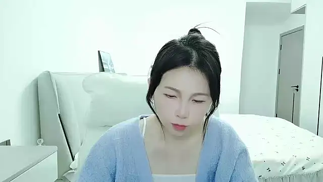 Sunset glow online show from 10.28.25