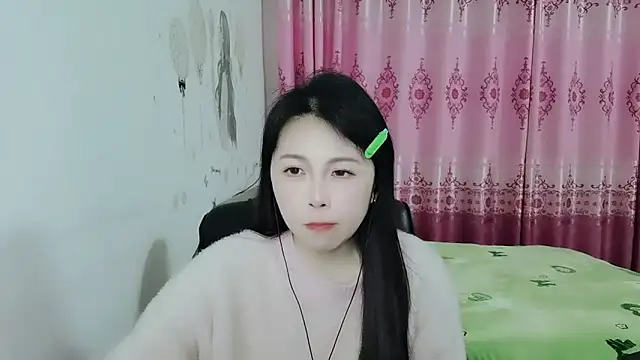 Snapshot of Sunset_glow chatting on 02.18.26 Sunset glow online show from 02.18.26