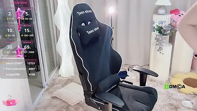 Snapshot of Happy_Kitty chatting on 03.09.25 Happy Kitty online show from 03.09.25