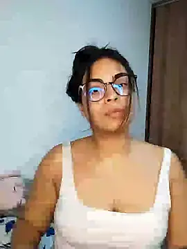 Snapshot of Ivanna2 chatting on 12.20.24 Ivanna2 online show from 12.20.24