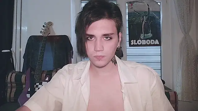 Snapshot of sademobeer chatting on 09.24.25 sademobeer online show from 09.24.25