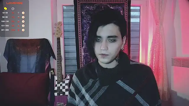 Snapshot of sademobeer chatting on 10.14.25 sademobeer online show from 10.14.25