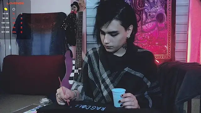 Snapshot of sademobeer chatting on 10.17.25 sademobeer online show from 10.17.25