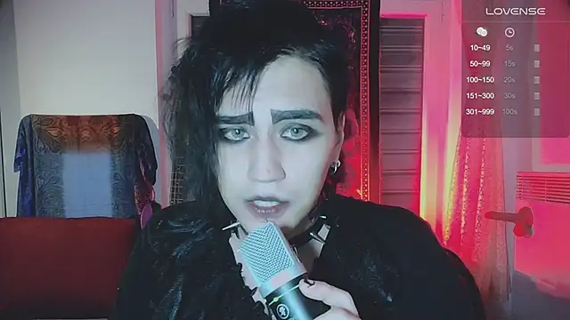 Snapshot of sademobeer chatting on 10.30.25 sademobeer online show from 10.30.25