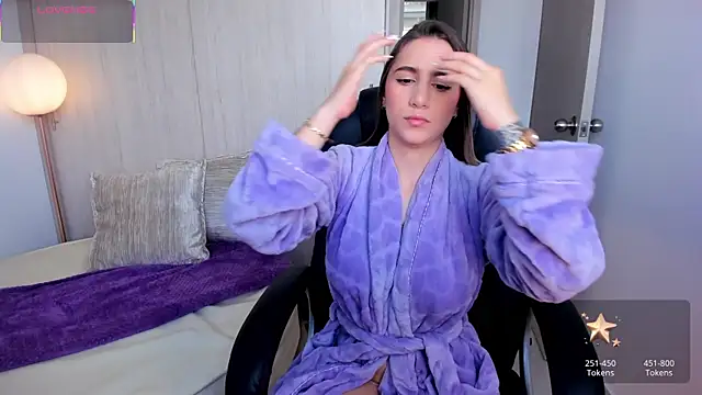 Snapshot of StacyConner chatting on 10.29.25 StacyConner online show from 10.29.25