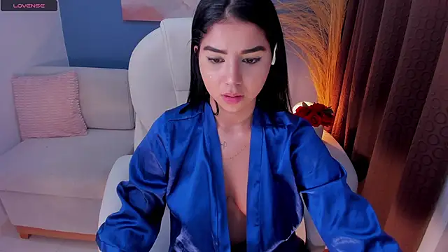 Snapshot of VictoriaLeia chatting on 12.17.24 VictoriaLeia online show from 12.17.24