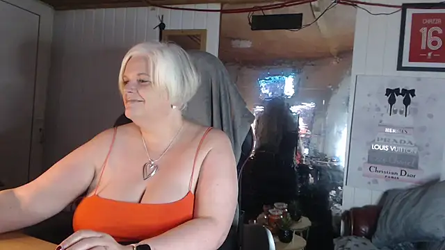 sexychazza16 online show from 11.27.25