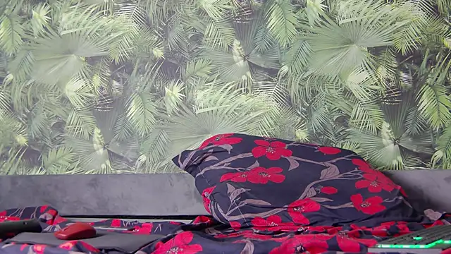 Alison Drew online show from 02.25.25