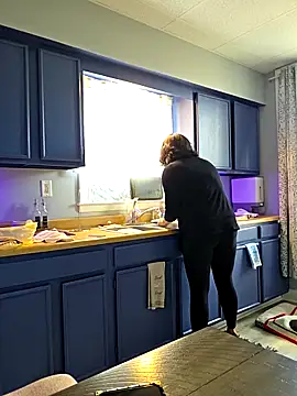 Nikkierosee online show from 11.12.25