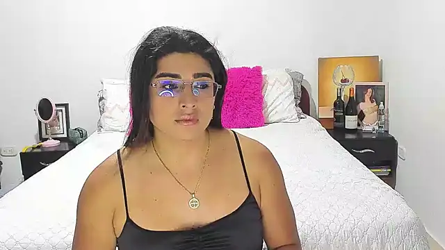 Snapshot of Khalifa_Gold chatting on 12.01.24 Khalifa Gold online show from 12.01.24