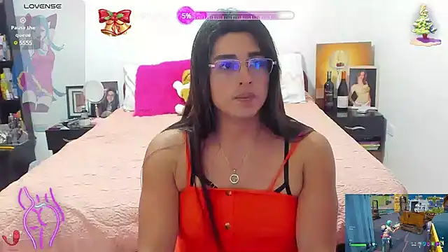 Snapshot of Khalifa_Gold chatting on 12.09.24 Khalifa Gold online show from 12.09.24