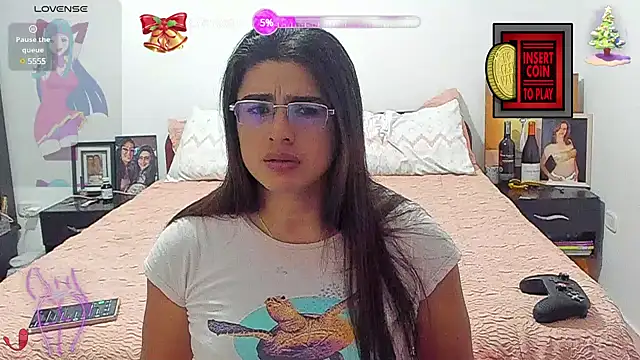 Snapshot of Khalifa_Gold chatting on 12.12.24 Khalifa Gold online show from 12.12.24