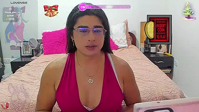 Snapshot of Khalifa_Gold chatting on 12.18.24 Khalifa Gold online show from 12.18.24