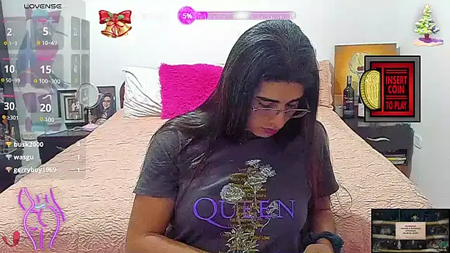 Snapshot of Khalifa_Gold chatting on 12.22.24 Khalifa Gold online show from 12.22.24