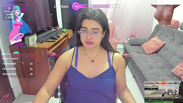 Snapshot of Khalifa_Gold chatting on 03.19.25 Khalifa Gold online show from 03.19.25