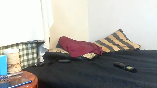 Bottomslut4tops84 online show from 04.27.26