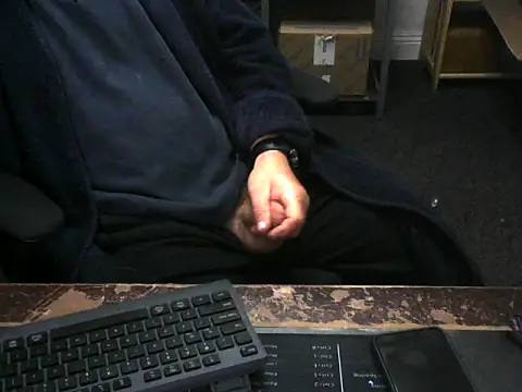 Snapshot of Ch3rry_lover chatting on 10.26.25 Ch3rry lover online show from 10.26.25