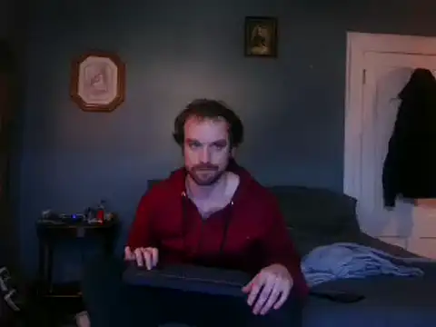 Snapshot of hpluvsplata chatting on 12.22.24 hpluvsplata online show from 12.22.24