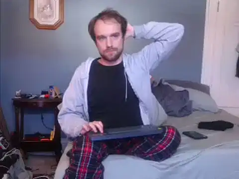 Snapshot of hpluvsplata chatting on 12.27.24 hpluvsplata online show from 12.27.24