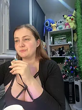 CandyShoopp online show from 12.25.24