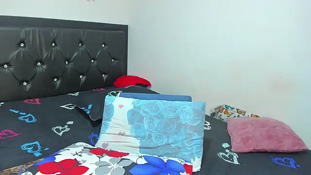 Snapshot of Brandiibrow chatting on 01.17.25 Brandiibrow online show from 01.17.25