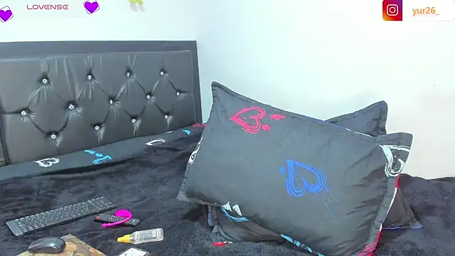 Snapshot of Brandiibrow chatting on 01.19.25 Brandiibrow online show from 01.19.25