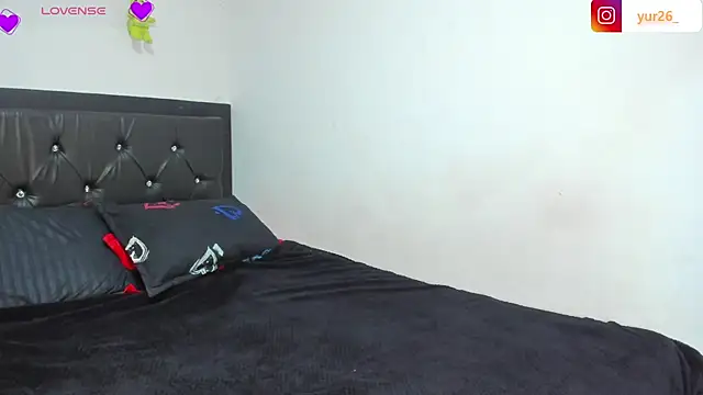 Snapshot of Brandiibrow chatting on 01.22.25 Brandiibrow online show from 01.22.25