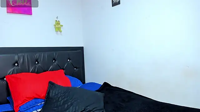 Snapshot of Brandiibrow chatting on 03.23.25 Brandiibrow online show from 03.23.25