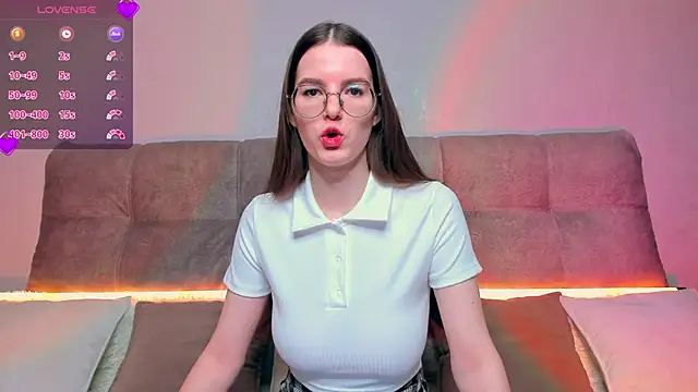 Snapshot of AriellaTesk chatting on 12.04.24 AriellaTesk online show from 12.04.24