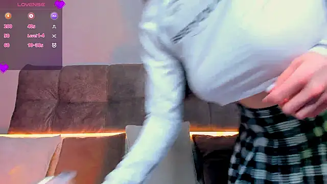 Snapshot of AriellaTesk chatting on 12.06.24 AriellaTesk online show from 12.06.24