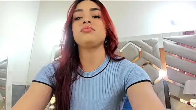 alexandra fire69x online show from 10.04.25