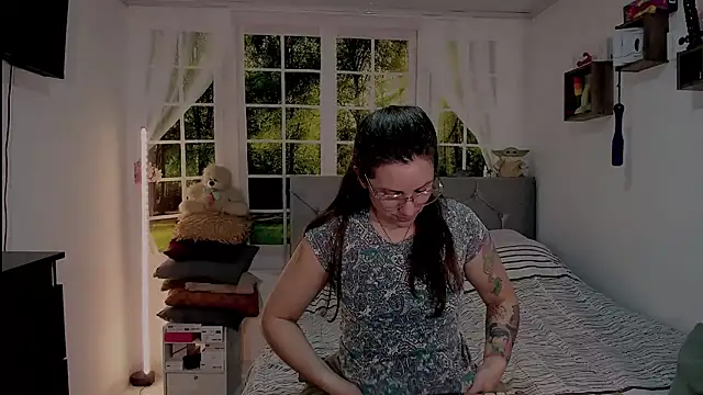 vanessabrown  online show from 05.22.26
