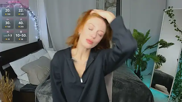 Snapshot of Salme_Sweet chatting on 09.26.25 Salme Sweet online show from 09.26.25