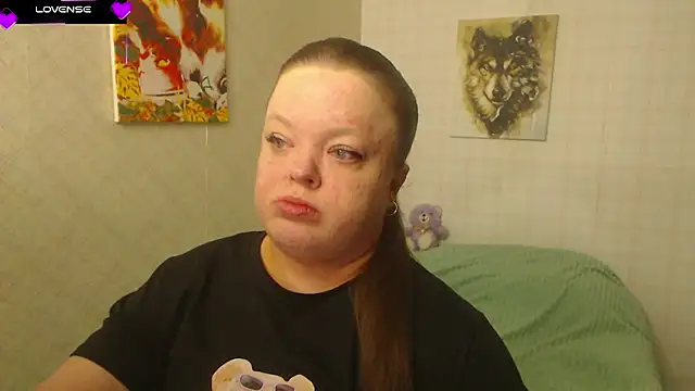 Snapshot of Janiffer_MiMi chatting on 10.04.25 Janiffer MiMi online show from 10.04.25