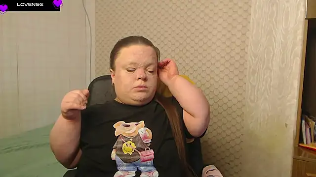 Janiffer MiMi online show from 04.08.26